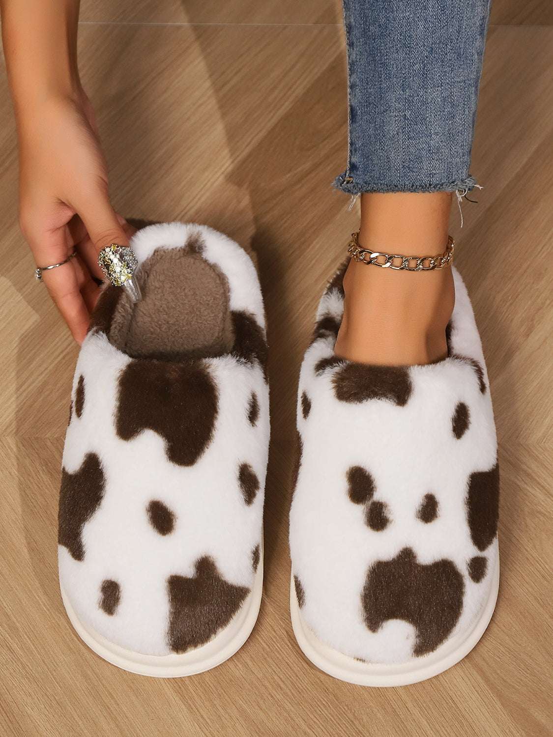 Animal Print Faux Fur Slippers Curiously Vulgar